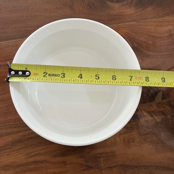 Corning Ware French White F-5-B 1.6 Liter Round Casserole Dish w/Glass Lid - Picture 8 of 9